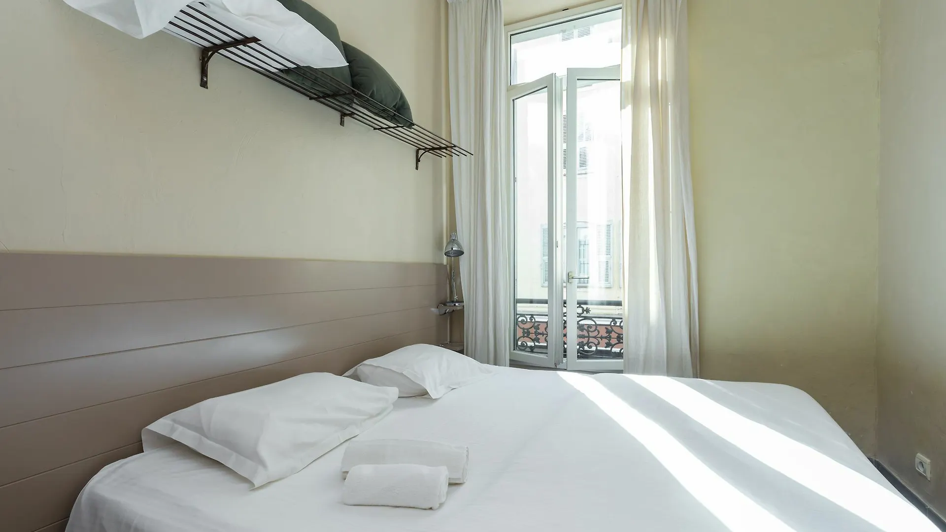 Meynadier Port Apartment Cannes France